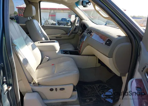 2008 Chevrolet Silverado 1500 Ltz z USA, uszkodzony, nr VIN 1GCEK19J88Z265581